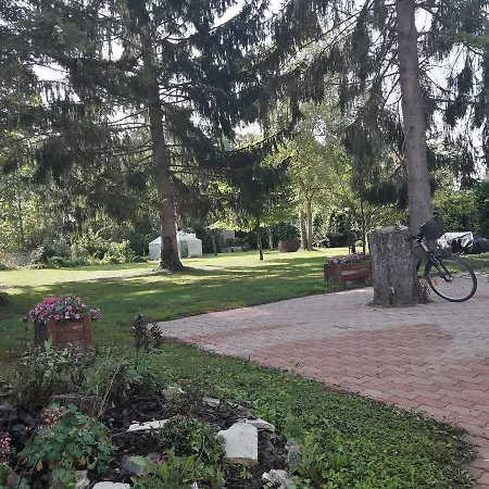Bed & Breakfast Val Des Bois Warmeriville