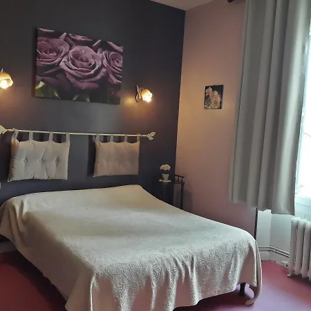 Couette-café Val Des Bois 2*